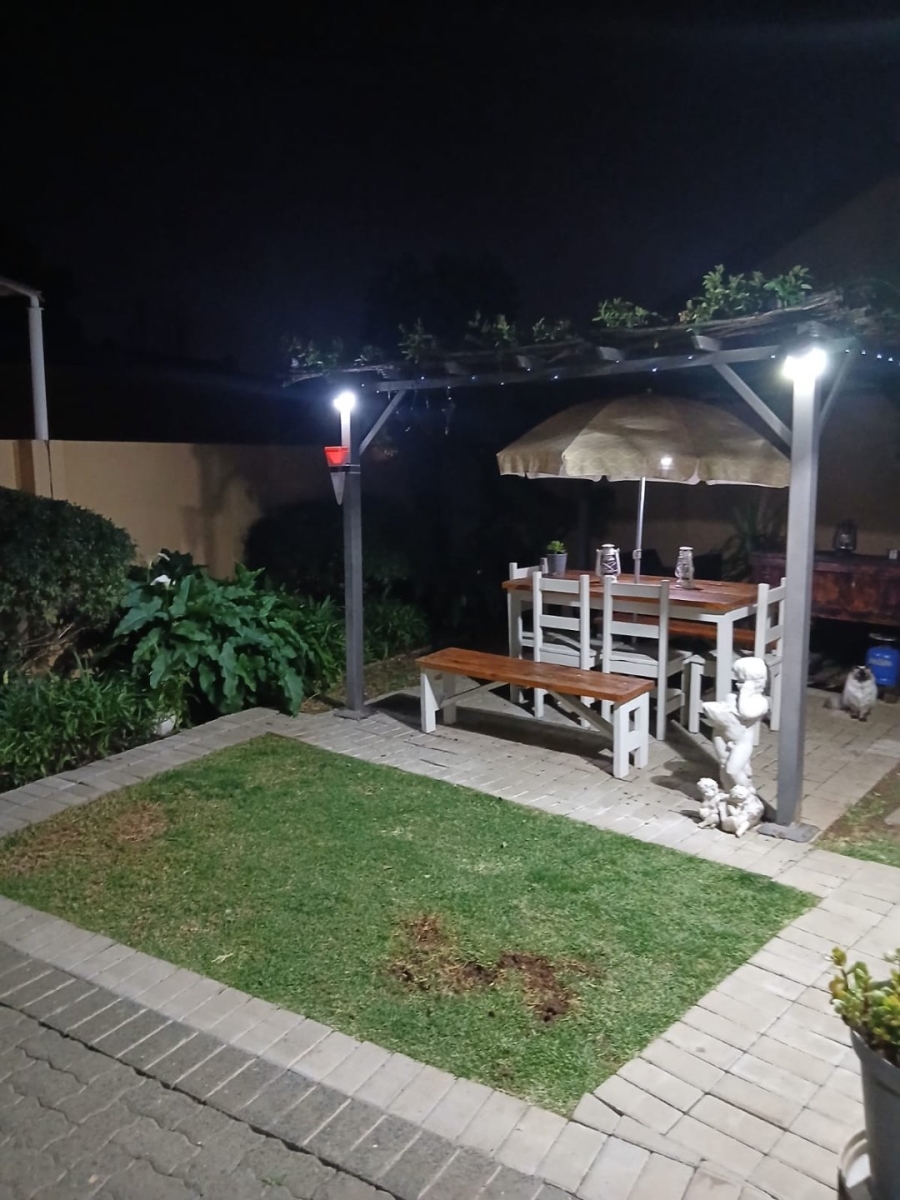 2 Bedroom Property for Sale in Pellissier Free State